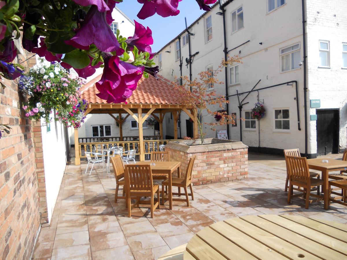 The Kings Head Hotel Louth  Bagian luar foto