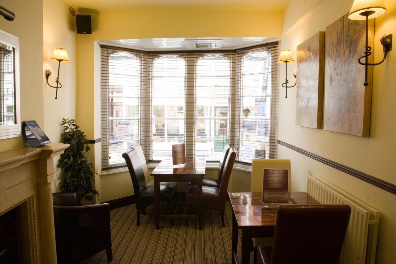 The Kings Head Hotel Louth  Bagian luar foto